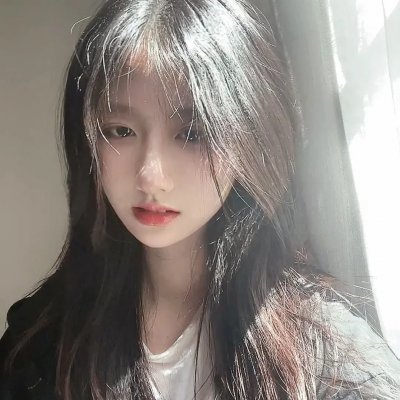 圈养的妇女